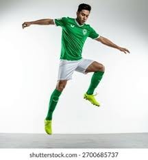 2025重庆马拉松鸣枪开跑